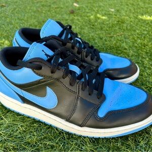 Men's size 9.5 Nike Air Jordan 1 Low Blue/Black-University (553558-041)
